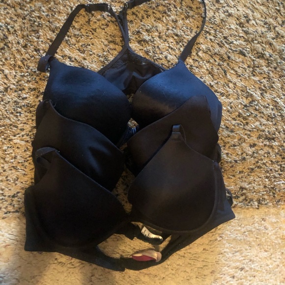 Bras - Picture 4 of 4